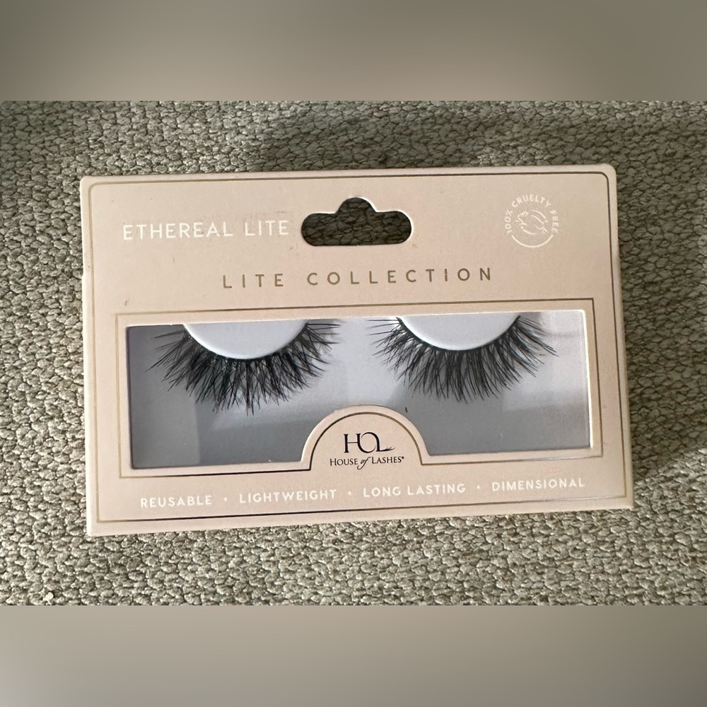 Ethereal Lite Collection Reusable Lashes NWT